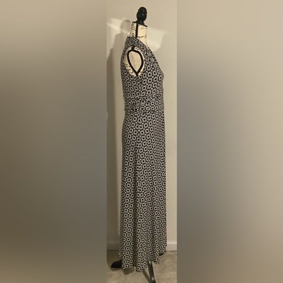 Vince Camuto “Geo Print” Sleeveless Maxi Dress - Picture 6 of 13